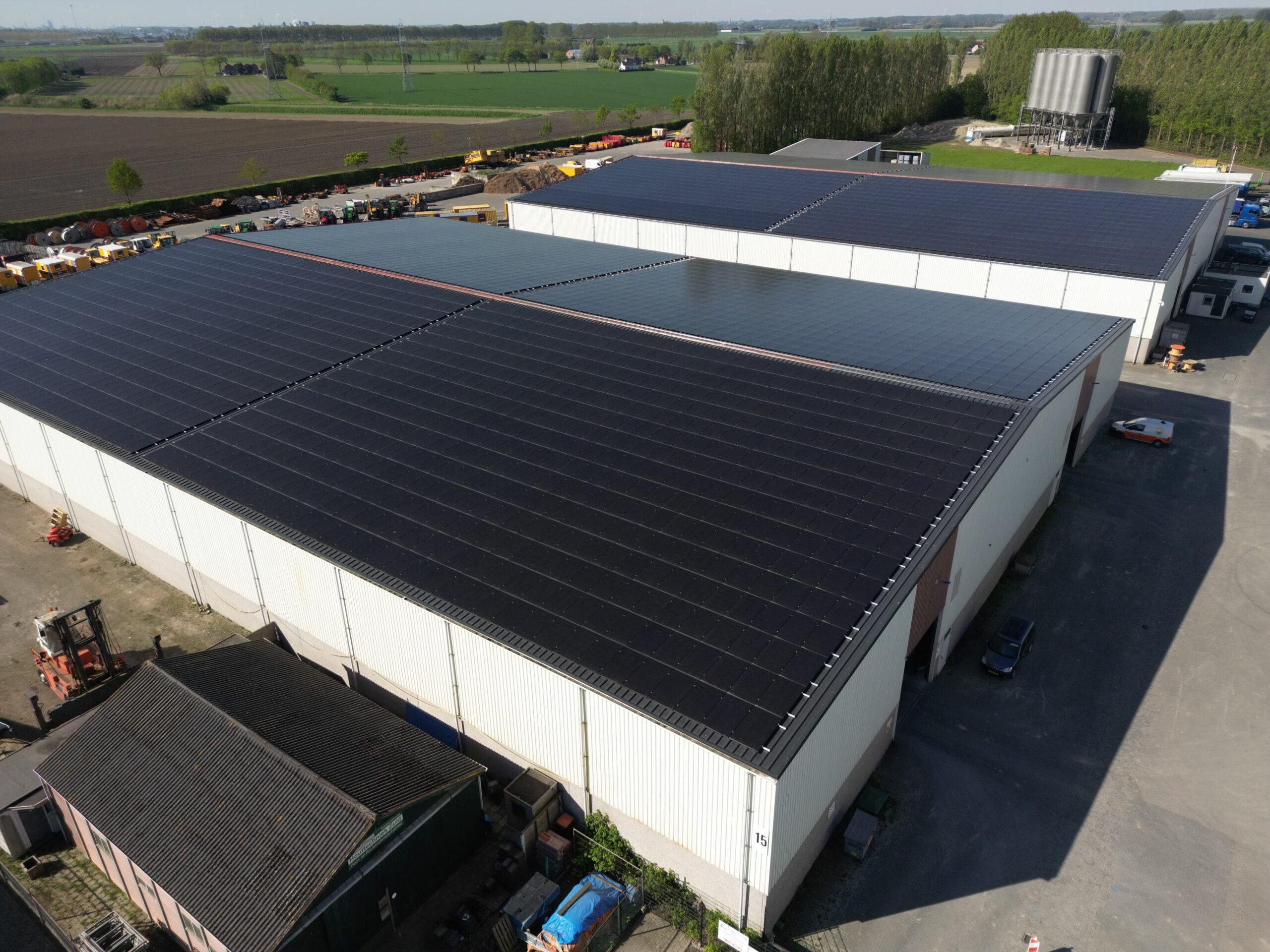 4,500 solar panels installed at Stroomdorpe as part of a commercial solar PV project